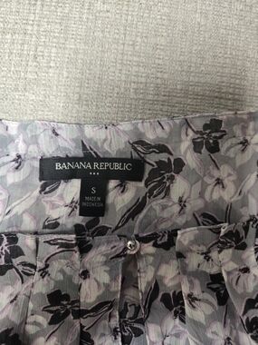 Banana Republic Floral Pleated Skirt - Lavender and Black